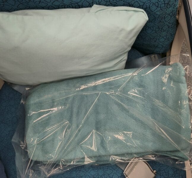 Vietnam Airlines Pillow and Blanket