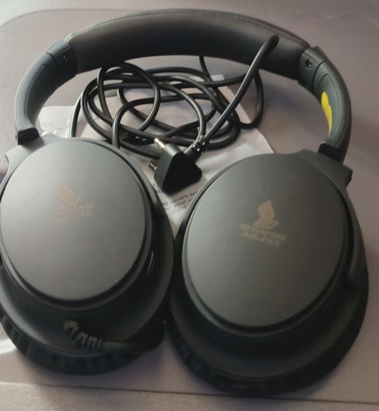 Singapore Airlines A350 Headphones
